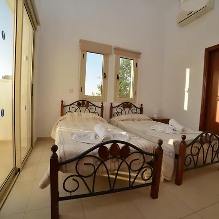 Sunny View Villa *